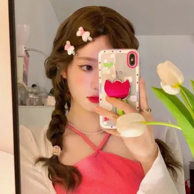 捷运上的女孩